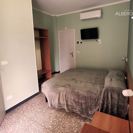 Albergo Astoria Лоано Екстер'єр фото